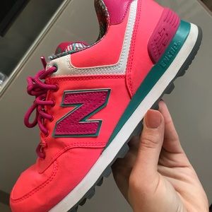 NB 574 limited edition pink + teal